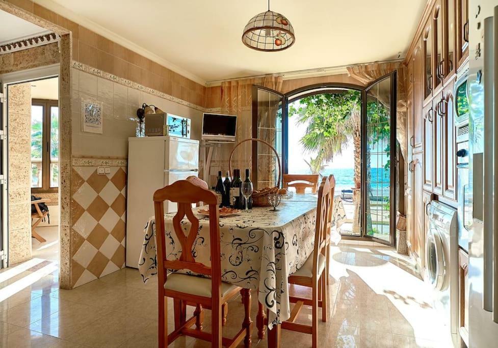 Вілла Casa De Sueno En La Playa Адра Екстер'єр фото